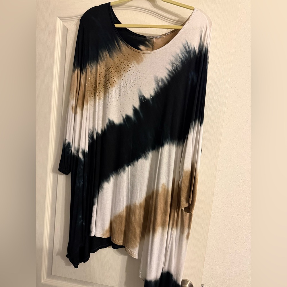 Avenue Women’s Top